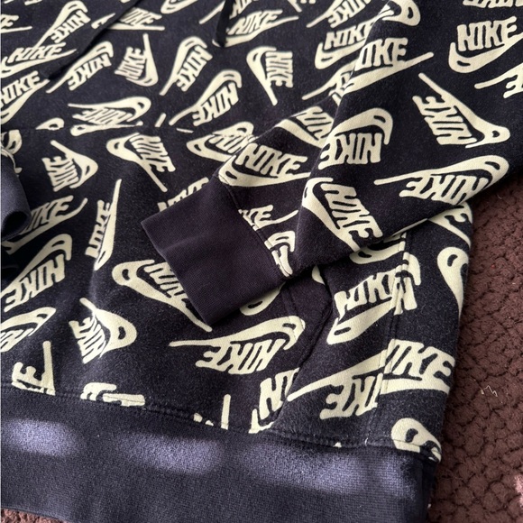 #359 Nike NSW Essential All Over Print Hoodie Pullover DD4847-010 Men’s small - Picture 10 of 16